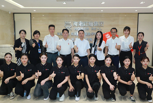 校企合作，协同育人 | 海南省华侨商业学校领导到访参观易倍体育